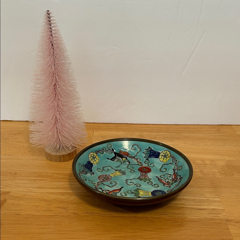 Vintage Japanese Porcelain Ware Enameled Sm Turquoise Bowl Butterflies & Floral